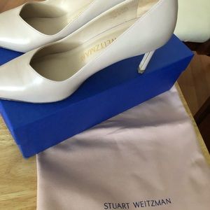 Beautiful pair of leather pumps, made in Italy.  Worn only once.